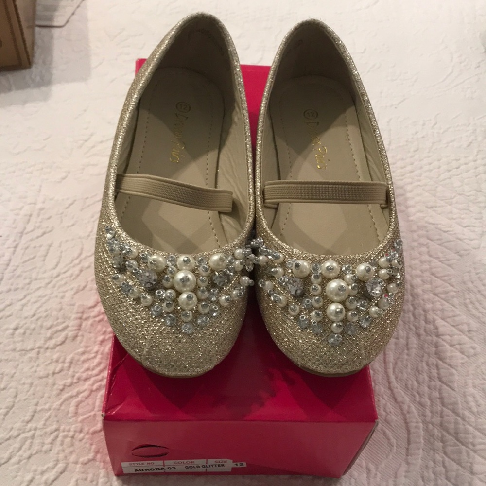 Girls dress shoes